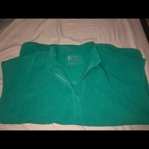 ❌SOLD❌FIGS hunter green top